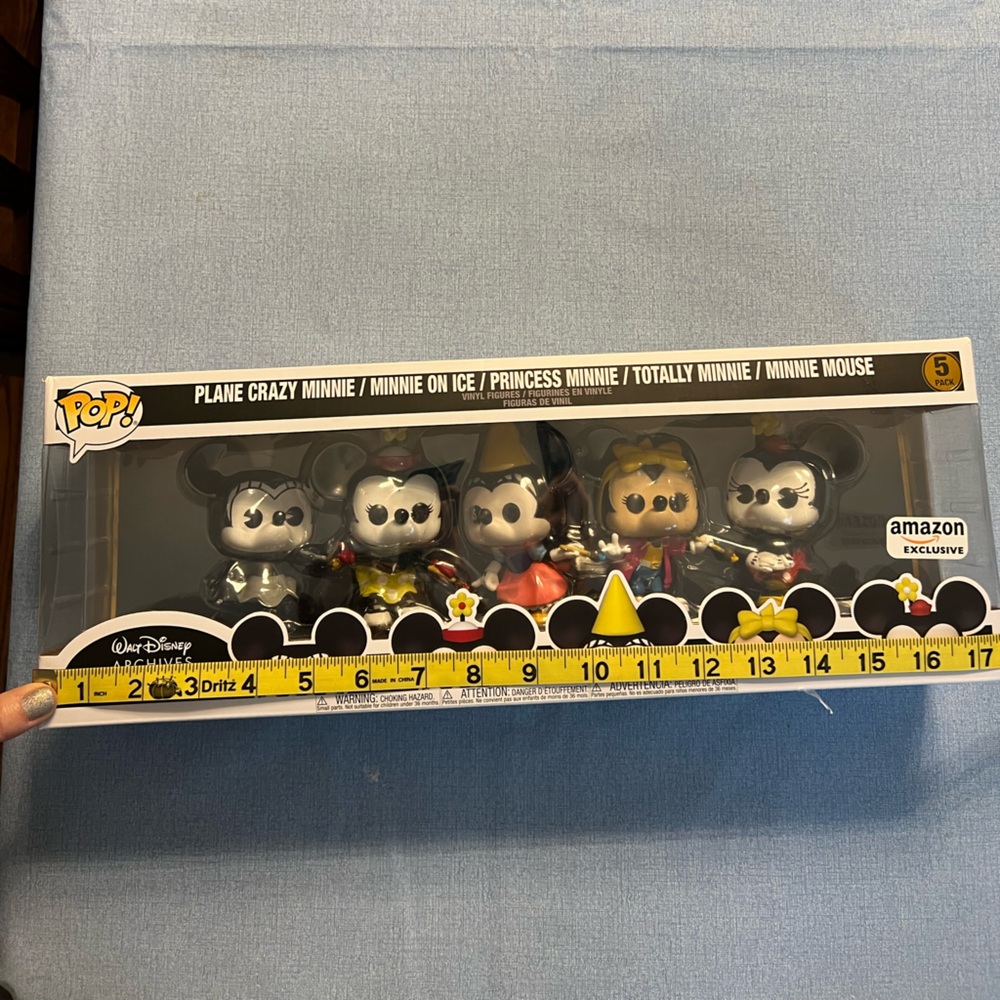 Funko Pop! Disney Minnie Mouse Action Figure Collection. New in box. Includes 5